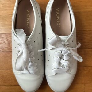 Vionic Women's White Sneakers